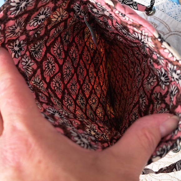 EUC- Vera Bradley drawstring bag - Picture 5 of 8
